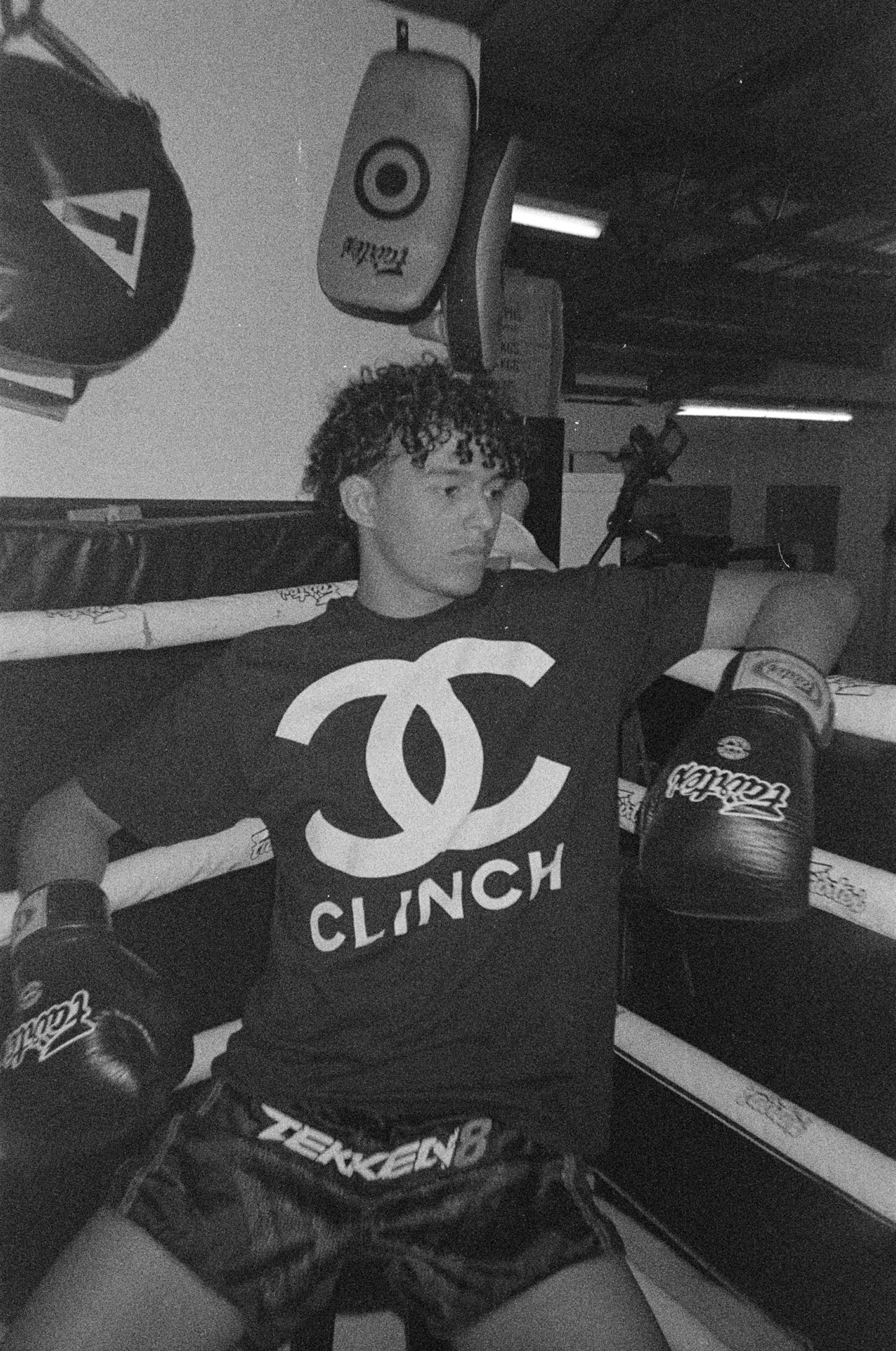 CLINCH TEE